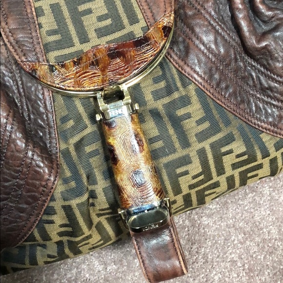 Fendi Zucca Rare Large Spy Bag - Picture 4 of 14